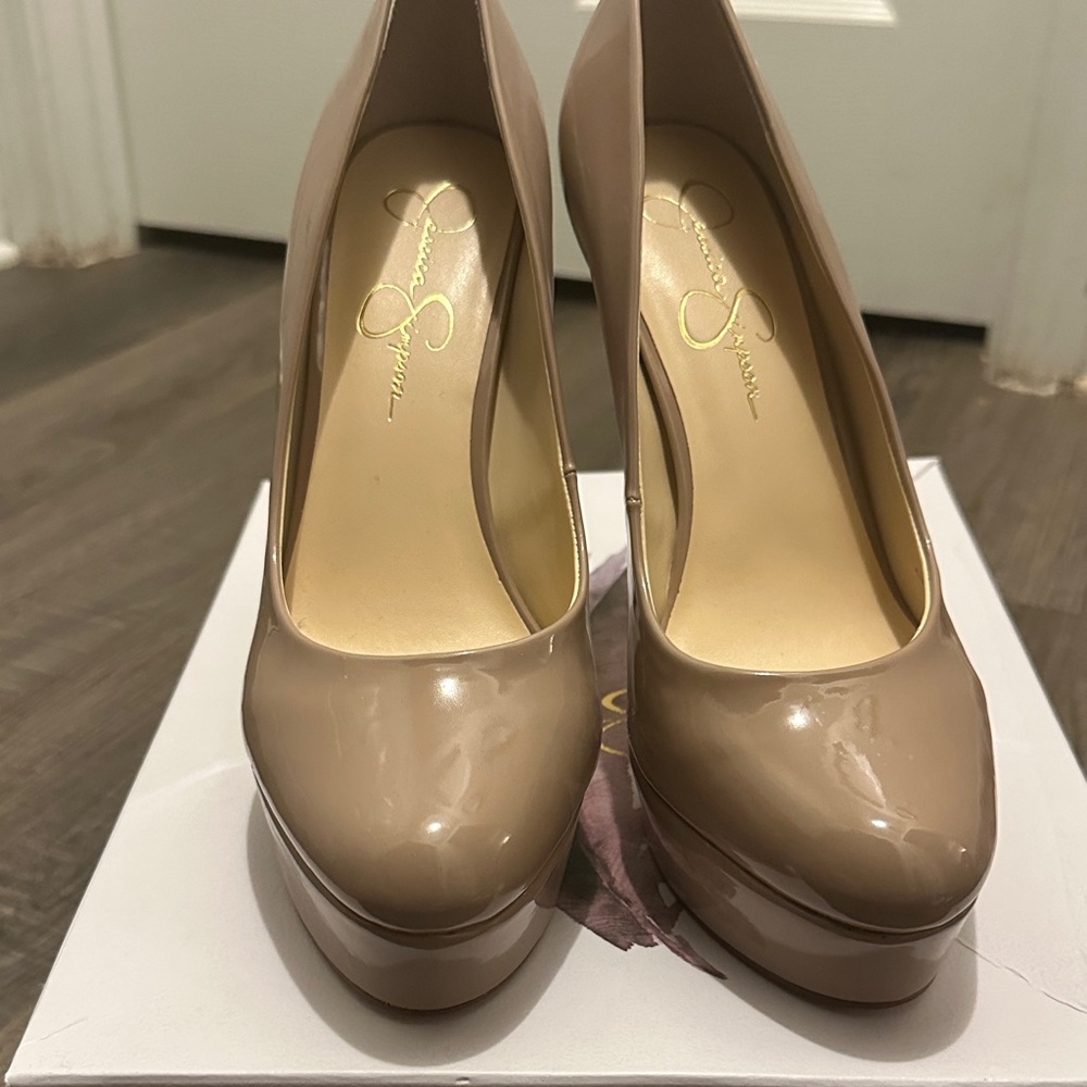 Jessica Simpson Taupe Patent Platform Pumps
